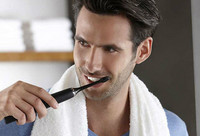 电动牙刷如何使用？电动牙刷的正确使用方法图解